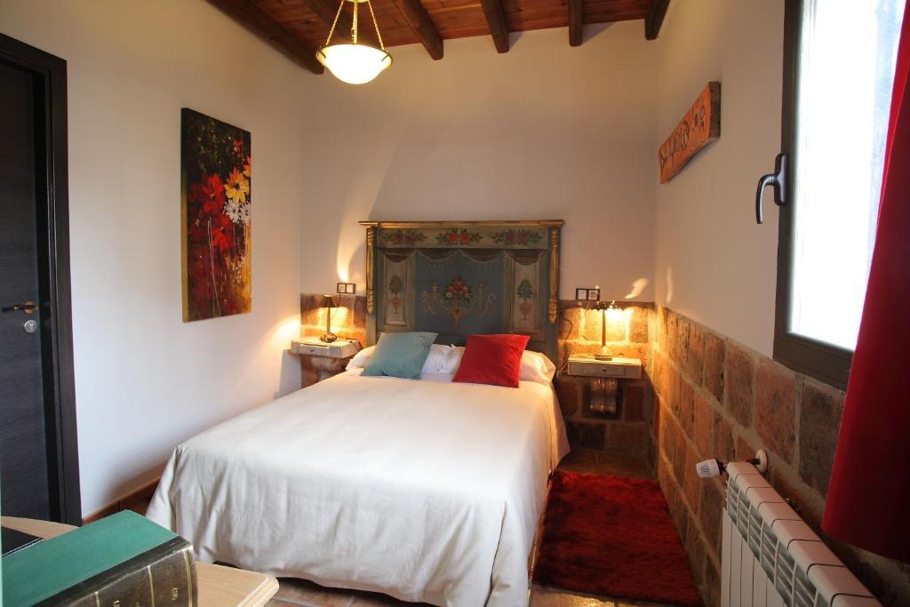 Douris Temple Hotel Soria Room photo
