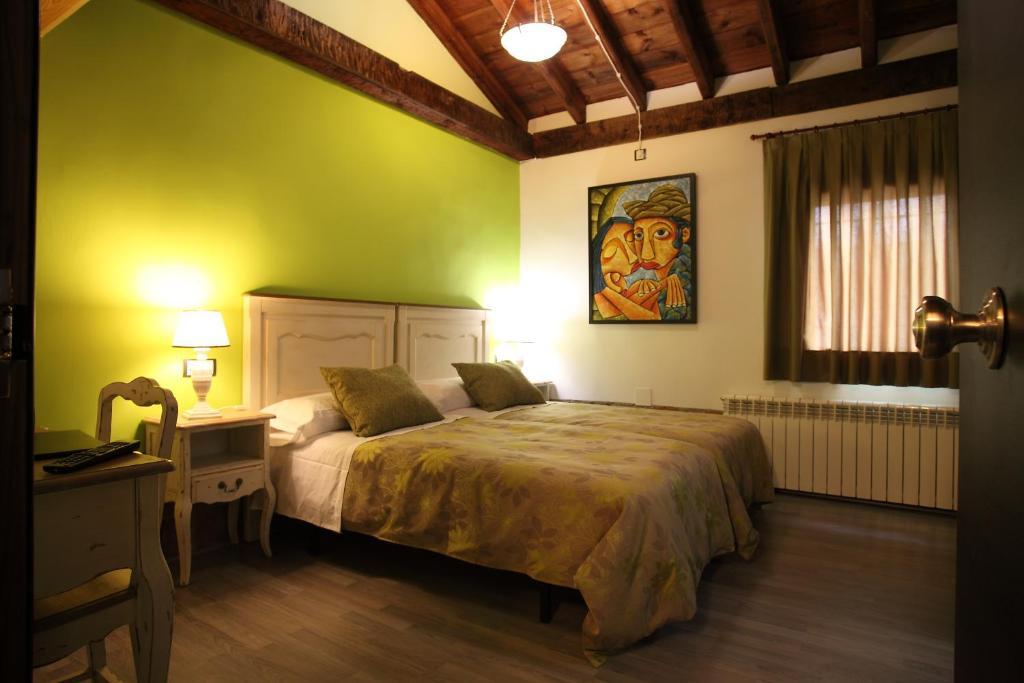 Douris Temple Hotel Soria Room photo