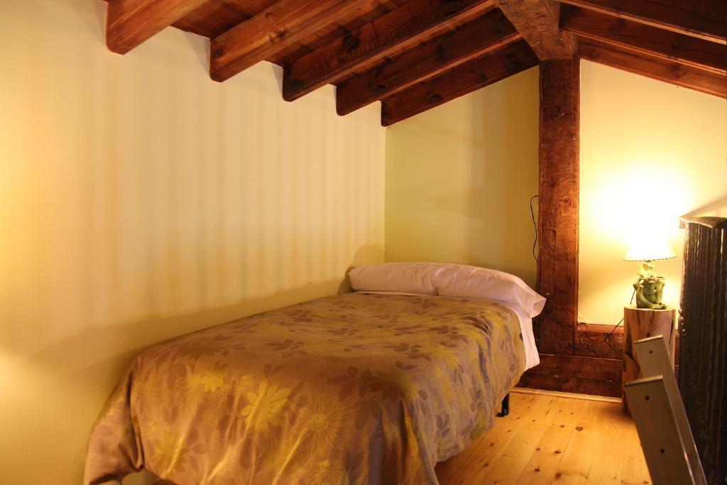 Douris Temple Hotel Soria Room photo