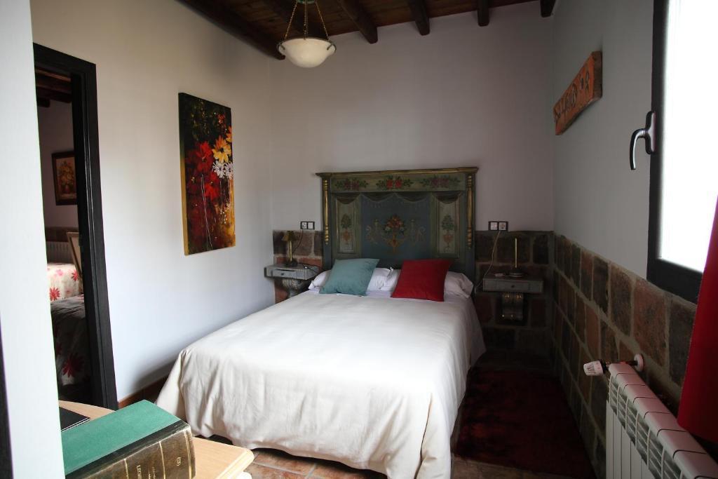 Douris Temple Hotel Soria Room photo